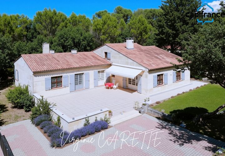 Villa i Jouques, Bouches-du-Rhone, Jouques - € 840.000 | Ref: 340931989672 - foto 1