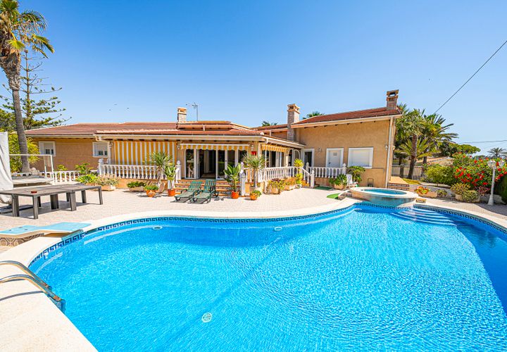Villa i Cabo Roig, Alicante, Cabo Roig - € 1.690.000 | Ref: 11042 - foto 1