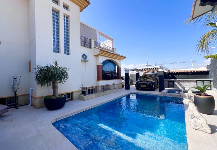Villa i Ciudad Quesada, Alicante, Ciudad Quesada - € 589.950 | Ref: 184 - foto 1