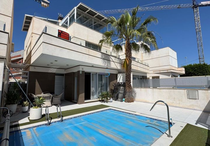 Villa i Cabo Roig, Alicante, Cabo Roig - € 389.000 | Ref: P7571 - foto 1