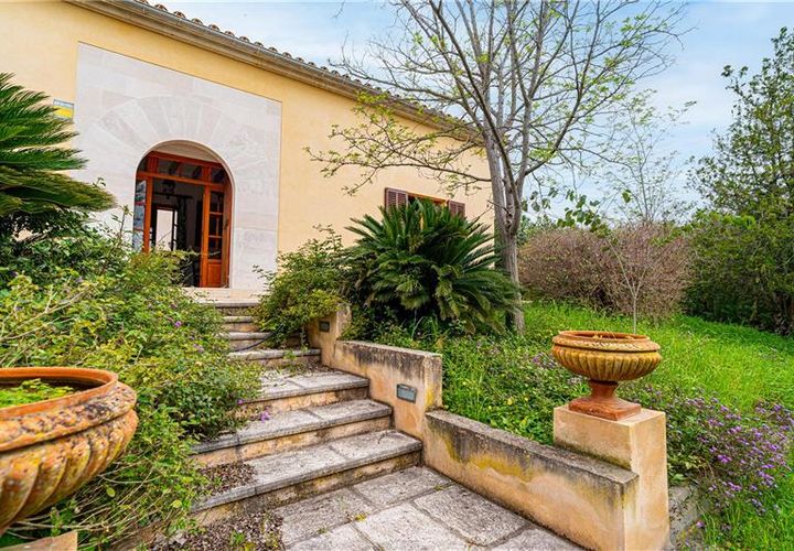 Finca i Selva, Mallorca, Selva - € 1.800.000 | Ref: 46222 - foto 1