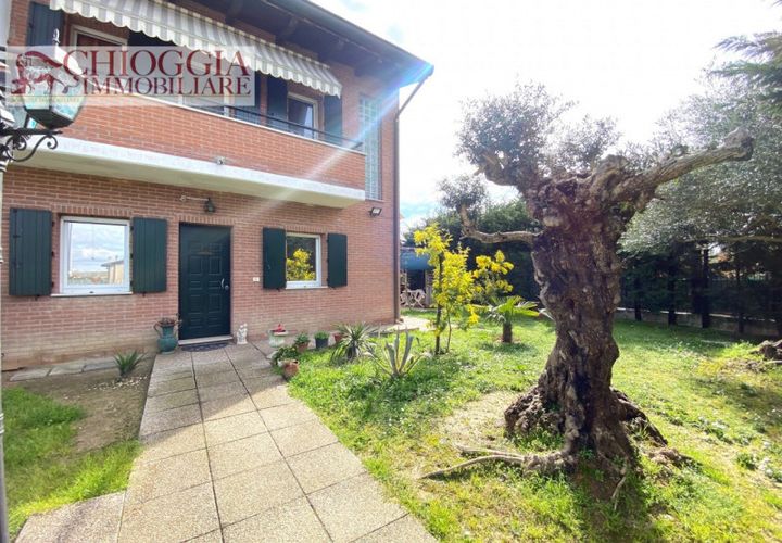 Villa a Chioggia, Venice, Chioggia - € 220.000 | Ref: 205 - foto 1