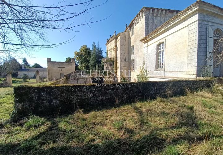 Villa i Lussac, Gironde, Lussac - € 1.290.000 | Ref: XR1092 - foto 1