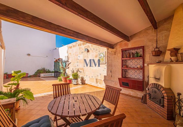 Byhus i Es Castell, Menorca, Es Castell - € 780.000 | Ref: 50767 - foto 1