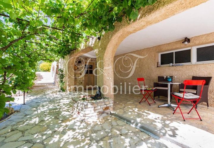 Villa a Gargas, Vaucluse, Gargas - € 495.000 | Ref: LUB-001247 - foto 1