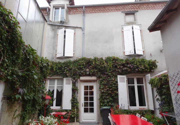 Villa i Bellac, Haute-Vienne, Bellac - € 299.600 | Ref: BVI13136 - foto 1