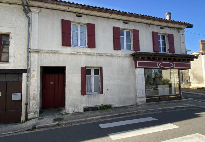 Landsbyhus i Saint-Severin, Charente, Saint-Severin - € 130.800 | Ref: BVI76142 - foto 1