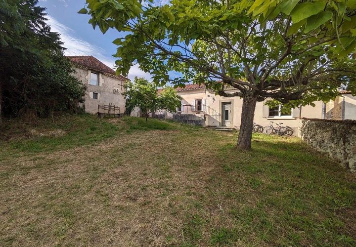 Villa in Aubeterre-sur-Dronne, Charente, Aubeterre-sur-Dronne - € 80.000 | Ref: BVI71425 - foto 1