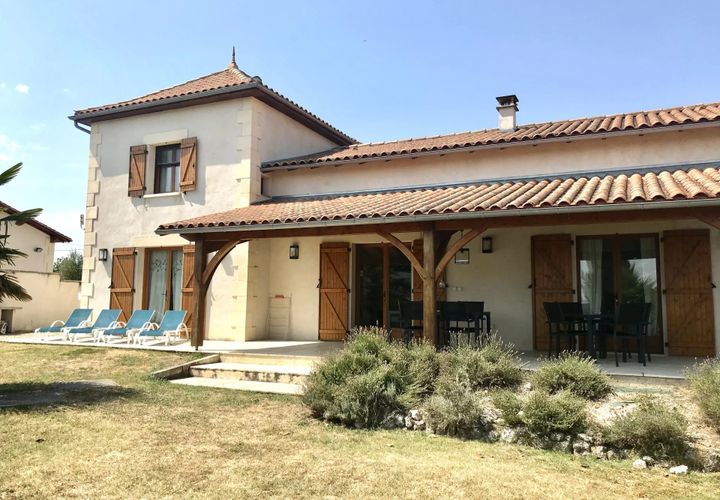 Villa a Aubeterre-sur-Dronne, Charente, Aubeterre-sur-Dronne - € 371.000 | Ref: BVI65851 - foto 1