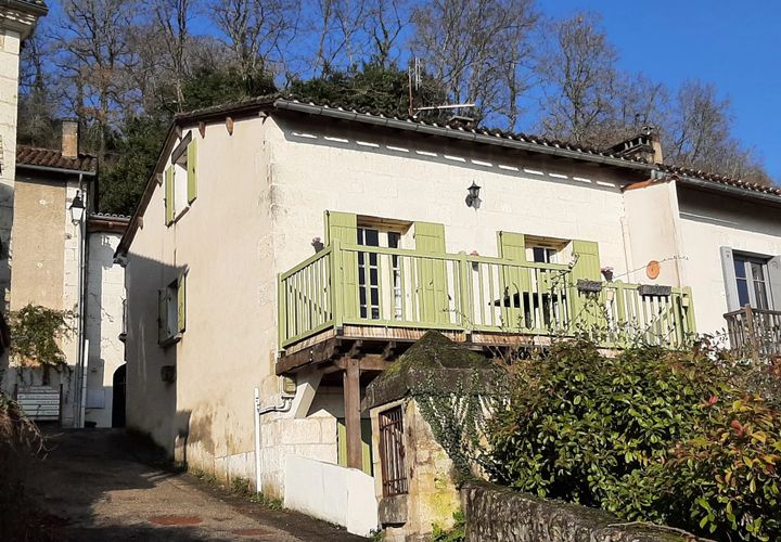 Landsbyhus i Aubeterre-sur-Dronne, Charente, Aubeterre-sur-Dronne - € 183.600 | Ref: BVI73328 - foto 1