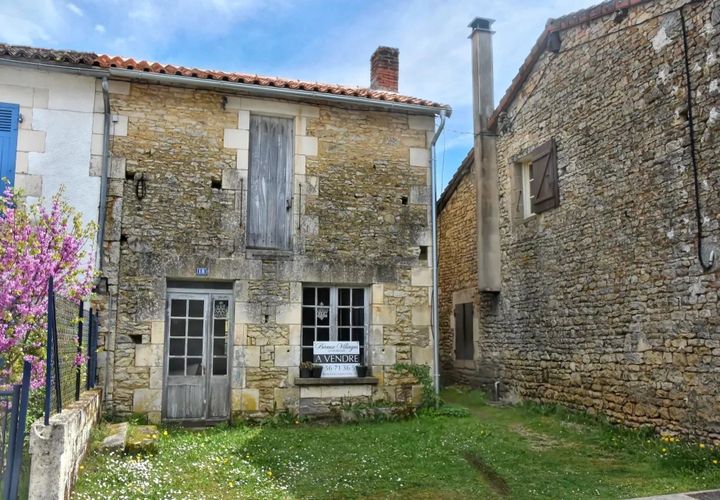 Landsbyhus i Payroux, Vienne, Payroux - € 31.000 | Ref: BVI77630 - foto 1