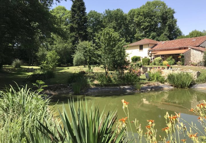 Landsbyhus i Roumazieres, Charente, Roumazieres - € 268.950 | Ref: BVI62338 - foto 1