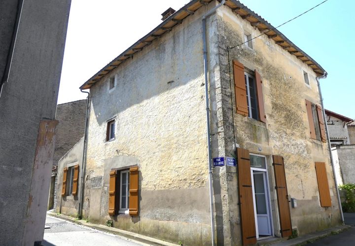 Villa i Chef-Boutonne, Deux-Sevres, Chef-Boutonne - € 82.500 | Ref: BVI70947 - foto 1