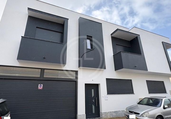 Rækkehus i Faro, Faro, Faro - € 750.000 | Ref: GA-10105 - foto 1