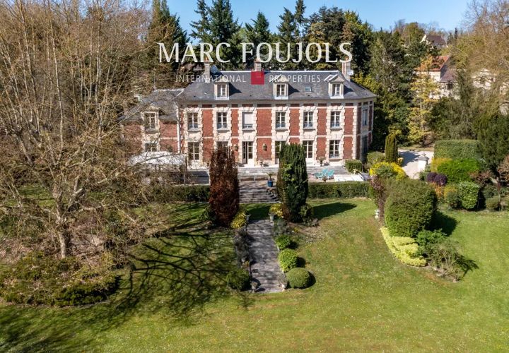 Landejendom i Chantilly, Oise, Chantilly - € 5.000.000 | Ref: C9456 - foto 1