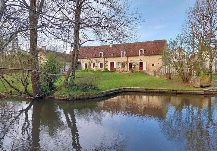 Landejendom i La Bussiere, Vienne, La Bussiere - € 845.000 | Ref: AdB-13446 - foto 1
