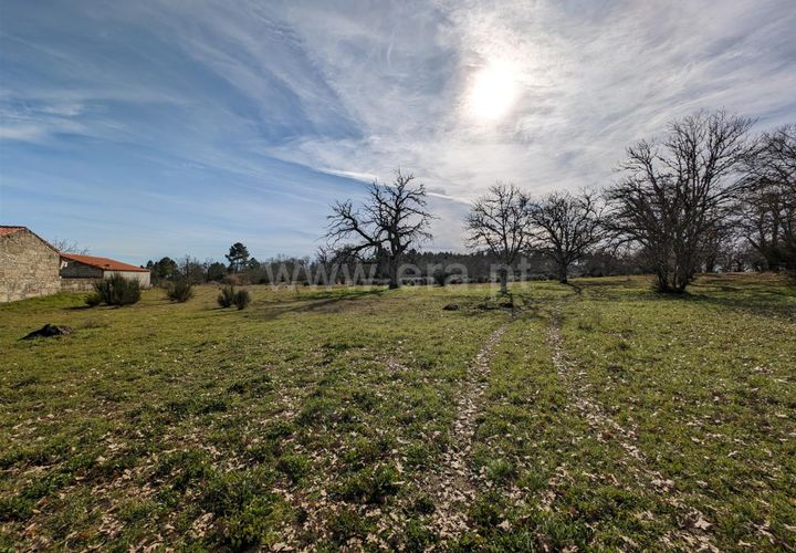 Helårsgrund i Guarda, Guarda, Guarda - € 45.000 | Ref: 046240313 - foto 1