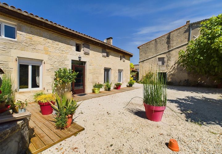 Villa i Ligne, Charente, Ligne - € 315.650 | Ref: BVI76177 - foto 1