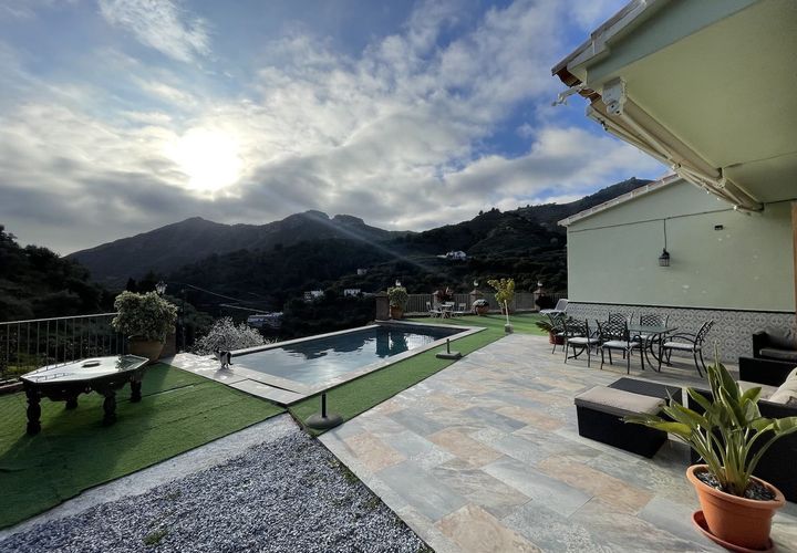 Villa i Nerja, Malaga, Nerja - € 650.000 | Ref: R4964047 - foto 1