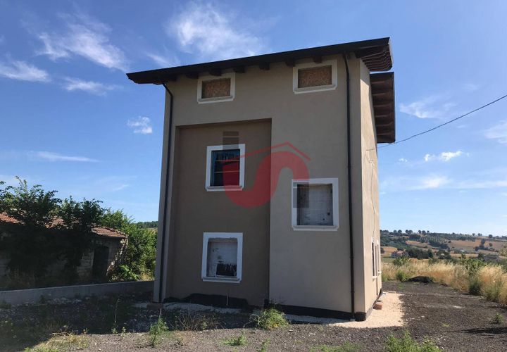 Villa i Pietrelcina, Benevento, Pietrelcina - € 75.000 | Ref: AA33987 - foto 1