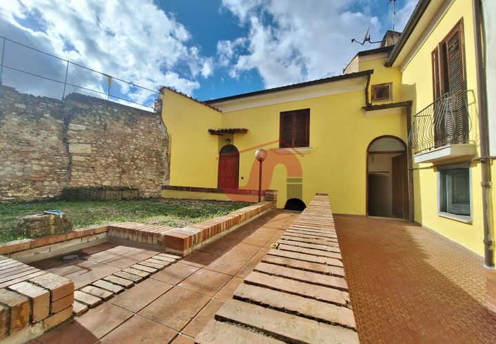 Villa i Benevento, Benevento, Benevento - € 162.000 | Ref: AA39272 - foto 1