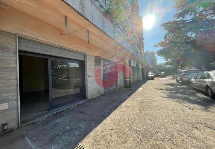 Erhvervsejendom i Benevento, Benevento, Benevento - € 155.000 | Ref: AA39551 - foto 1