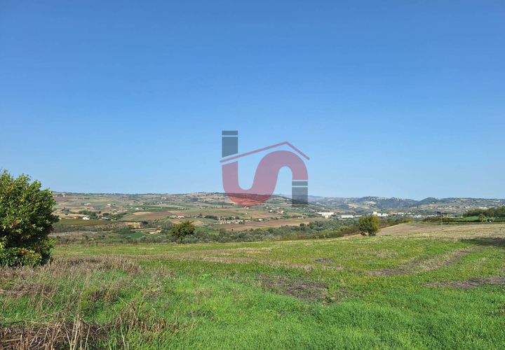 Helårsgrund i Benevento, Benevento, Benevento - € 175.000 | Ref: AA39597 - foto 1