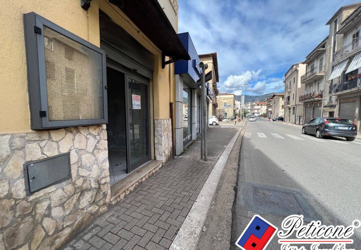 Erhvervsejendom i Fondi, Latina, Fondi - € 55.000 | Ref: C142 - foto 1