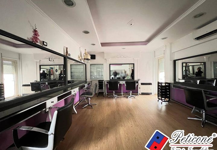 L'establiment comercial a Lenola, Latina, Lenola - € 400/mes | Ref: A220RM - foto 1