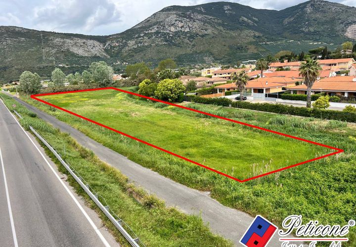 Helårsgrund i Fondi, Latina, Fondi - € 50.000 | Ref: TR90 - foto 1