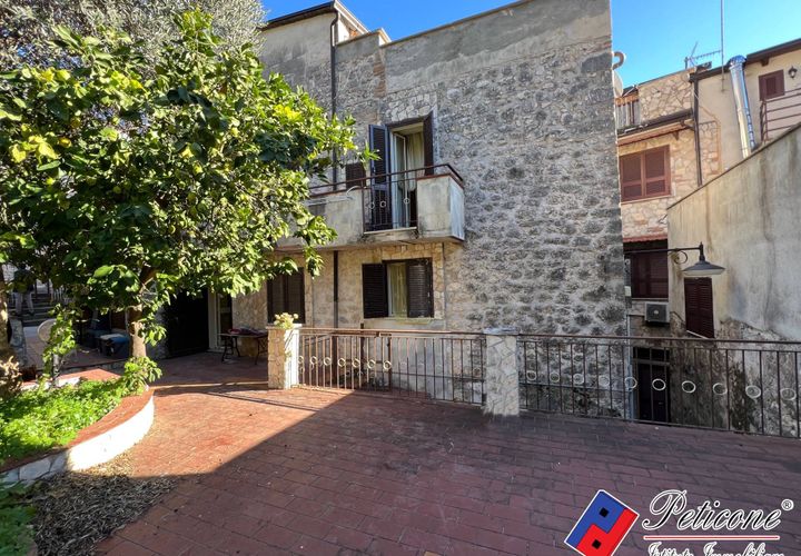 Villa a Ausonia, Frosinone, Ausonia - € 99.000 | Ref: V385 - foto 1