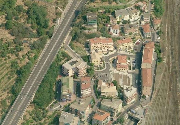 Erhvervsejendom i Savona, Savona, Savona - € 70.000 | Ref: 1685 - foto 1