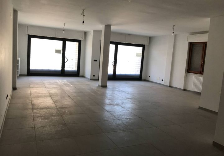 Erhvervsejendom i Vasto, Chieti, Vasto - € 200.000 | Ref: 5132 - foto 1