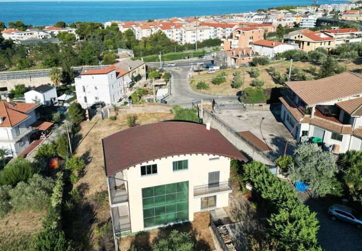 Villa i Vasto, Chieti, Vasto - € 350.000 | Ref: 5248 - foto 1