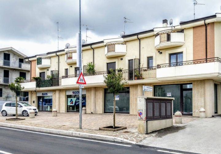 L'establiment comercial a Vasto, Chieti, Vasto - € 1.300/mes | Ref: 4683A - foto 1