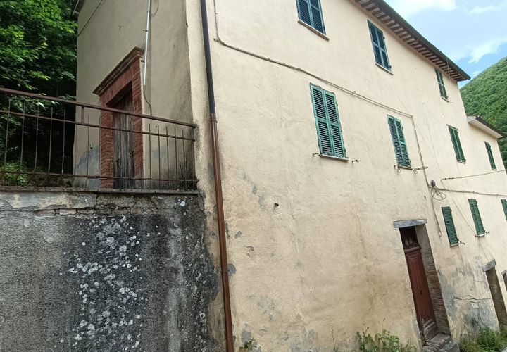 Villa i Fiuminata, Macerata, Fiuminata - € 48.000 | Ref: V783 - foto 1