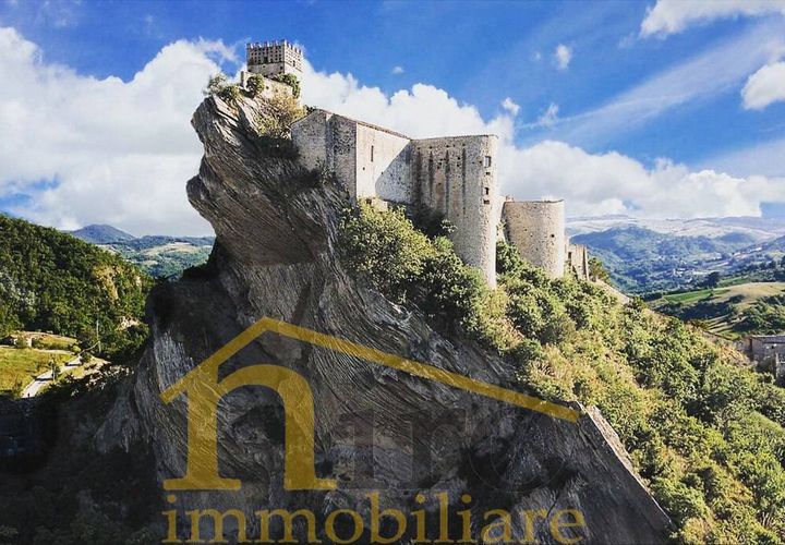 Villa i Roccascalegna, Chieti, Roccascalegna - € 30.000 | Ref: 636 - foto 1