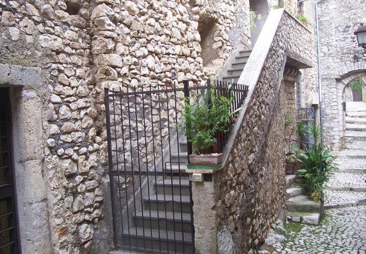 Landhuis in Sermoneta, Latina, Sermoneta - € 245.000 | Ref: 1491 - foto 1