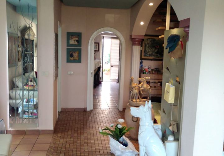Villa i Latina, Latina, Latina - € 480.000 | Ref: 2528 - foto 1