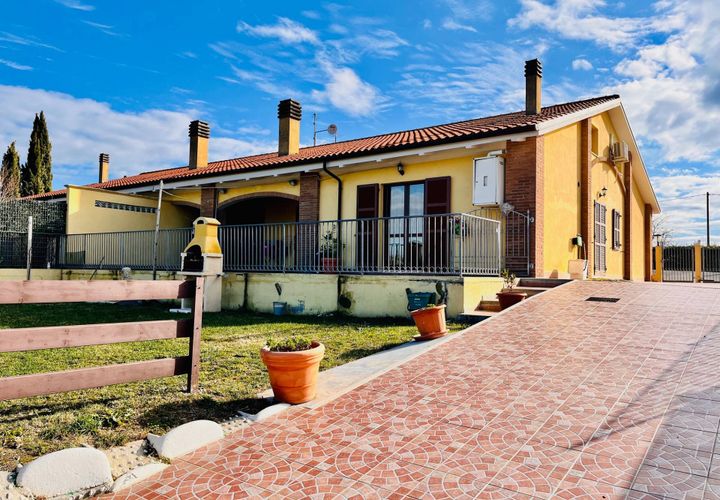 Villa i Monte San Vito, Ancona, Monte San Vito - € 305.000 | Ref: 24_no01 - foto 1