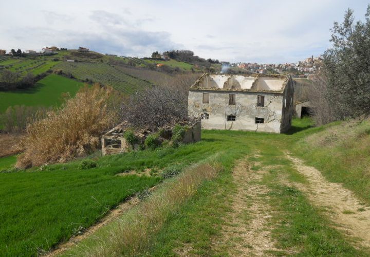 Landejendom i Colonnella, Teramo, Colonnella - € 1.200.000 | Ref: cas238 - foto 1