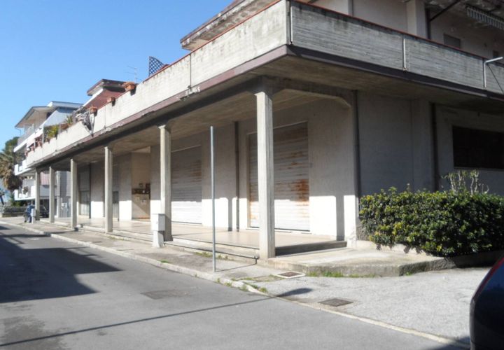 Erhvervsejendom i Martinsicuro, Teramo, Martinsicuro - € 100.000 | Ref: loc593 - foto 1