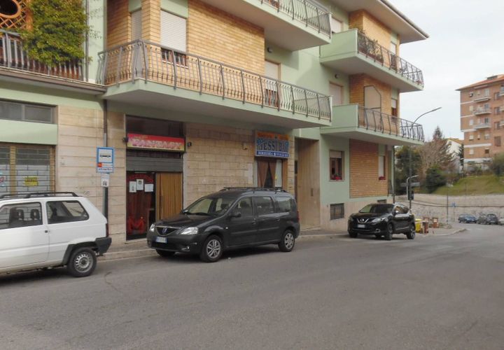 Erhvervsejendom i Folignano, Ascoli Piceno, Folignano - € 60.000 | Ref: loc79 - foto 1