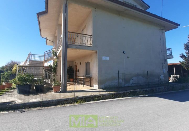 Villa a Montegiorgio, Fermo, Montegiorgio - € 235.000 | Ref: 113891 - foto 1