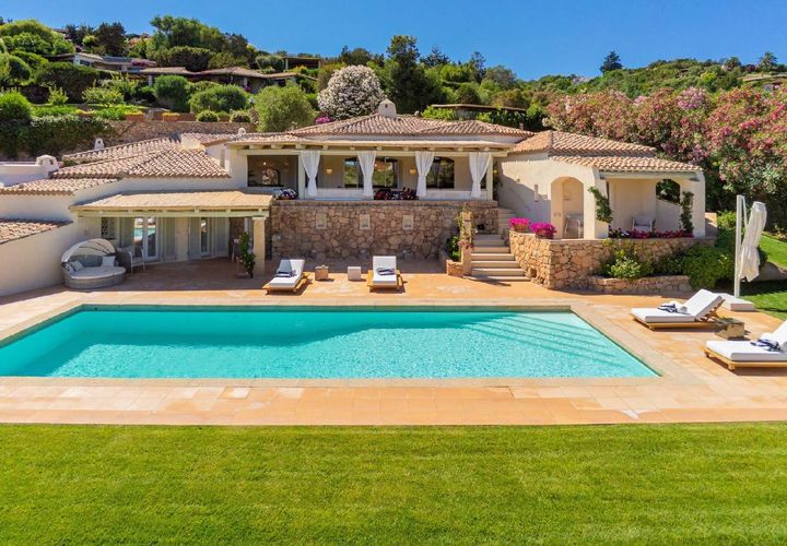 Villa i Arzachena, Sassari, Arzachena - € 70.000/måned | Ref: CBI096-991-292 - foto 1