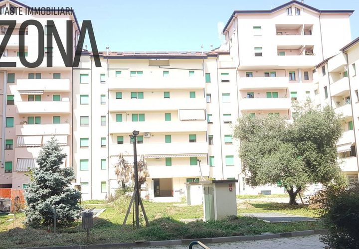 Lejlighed i Monza, Monza and Brianza, Monza - € 91.500 | Ref: 3897 - foto 1
