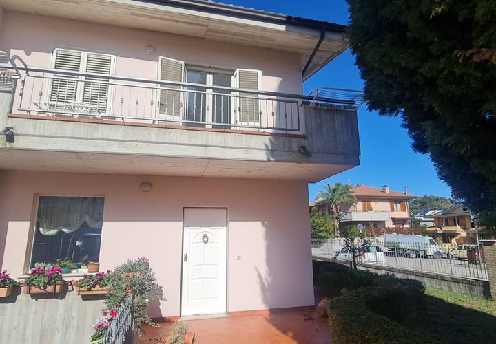 Rækkehus i Folignano, Ascoli Piceno, Folignano - € 255.000 | Ref: 1714 - foto 1