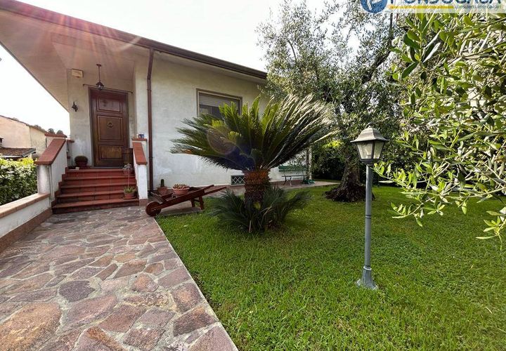 Villa a Massarosa, Lucca, Massarosa - € 449.000 | Ref: fdm910 - foto 1