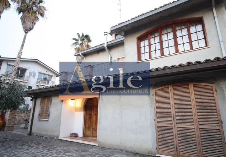 Villa i Alba Adriatica, Teramo, Alba Adriatica - € 440.000 | Ref: 2745 - foto 1