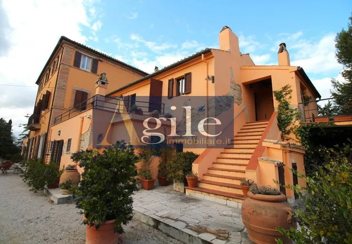 Villa i Offida, Ascoli Piceno, Offida - € 1.300.000 | Ref: 2767 - foto 1